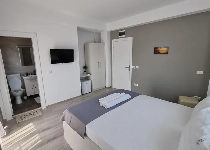 Casa Decebal Pensión 4*